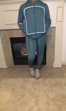 Load image into Gallery viewer, 2-piece Active wear Set. SOLID ZIP UP HOODED JACKET &amp; LEGGINGS SET
